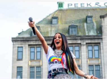 Mayré Martínez en el Gay Pride Amsterdam frente a 30 mil personas